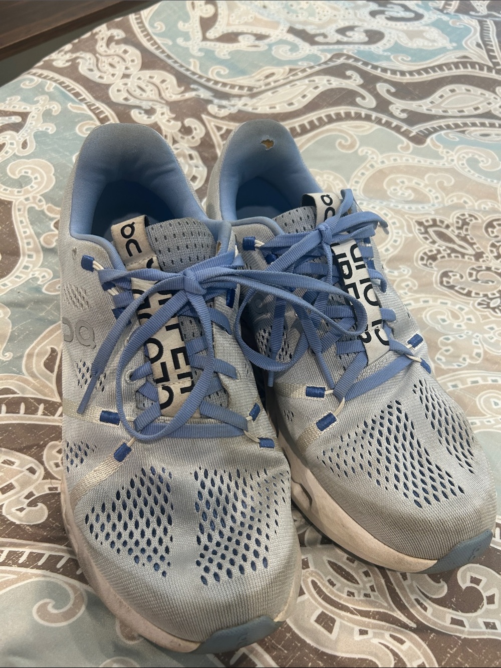 On Running Light Blue Athletic Running Shoes